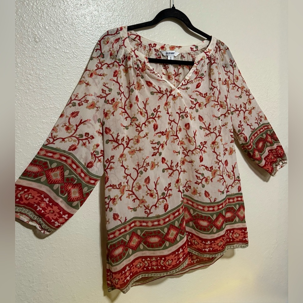 Old Navy Boho Floral Semi Sheer Blouse | Red Print Tunic Top | Women’s Medium - Picture 3 of 4